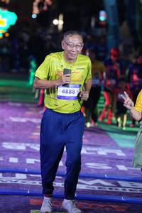 BIB: 4888
                            <button type="button" onclick="openModal(26261243)" class="btn btn-primary btn-sm float-right btn-popup" data-toggle="modal" data-target=".modal-high-quality">
                        <i class="fas fa-shopping-cart"></i> Add to Cart
                    </button>
                                            <button type="button" onclick="isThisMe(26261243, true)" class="btn btn-success btn-sm float-right btn-popup btn-isme hidden" data-toggle="tooltip" data-placement="bottom" title="นี่คือรูปของคุณใช่ไหม คลิกที่นี่เพื่อเอาเข้าอัลบั้ม">
                        <i class="fas fa-plus"></i> Add to album
                    </button>
                    <button type="button" onclick="isThisMe(26261243, false)" class="btn btn-warning btn-sm float-right btn-popup btn-isnotme hidden">
                        <i class="fas fa-ban"></i> Remove from album
                    </button>